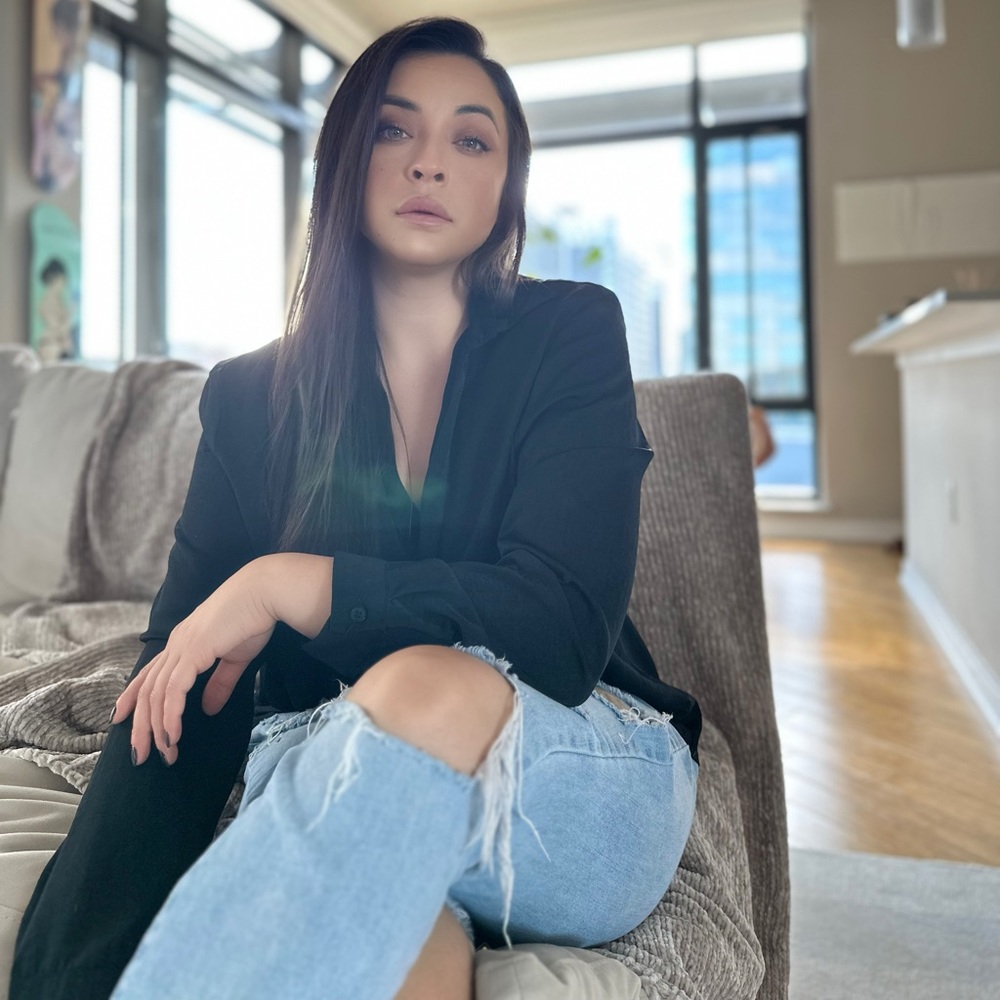 Meet your Posher, Alexandra